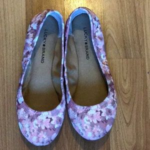 Lucky ballet flats